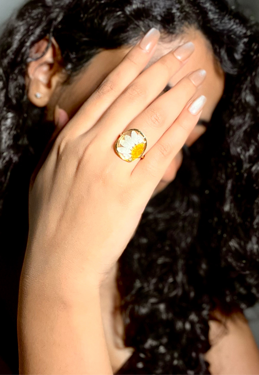 Revéla Promise Ring