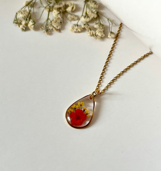 Scarlet Queen Necklace