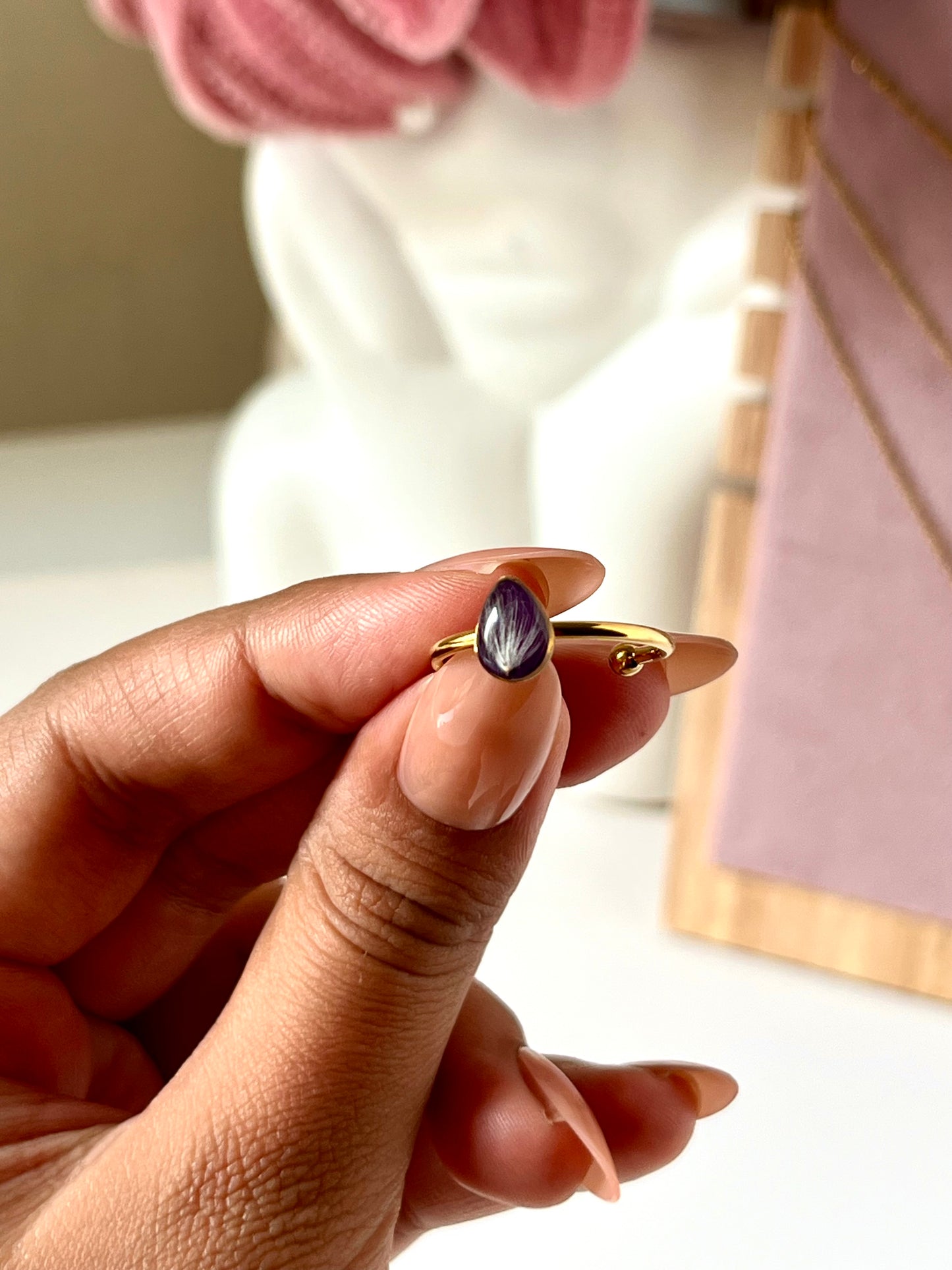 Dandelion Viola Ring