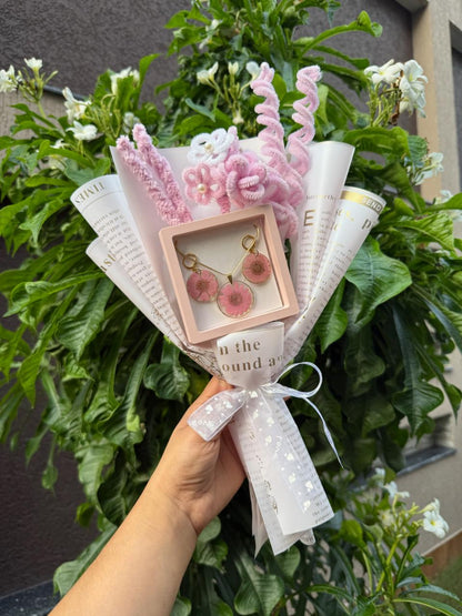 Revéla Reverie Blush Bouquet